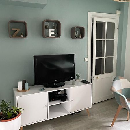 Apartmán Au Bas De Montmartre ! Paříž Exteriér fotografie